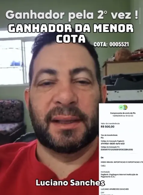Ganhador da menor cota pela segunda vez, com o comprovante de pagamento.